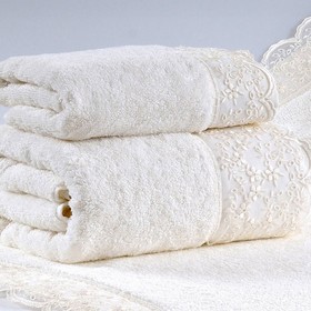 

Комплект махровых полотенец Daisy, 50 × 90 см - 1 шт, 70 × 140 см - 1 шт, крем