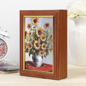 

Ключница "Букет подсолнухов" орех 15х21