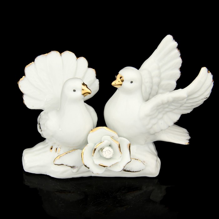 Сувенир "Два голубя. Верность" белый со стразами