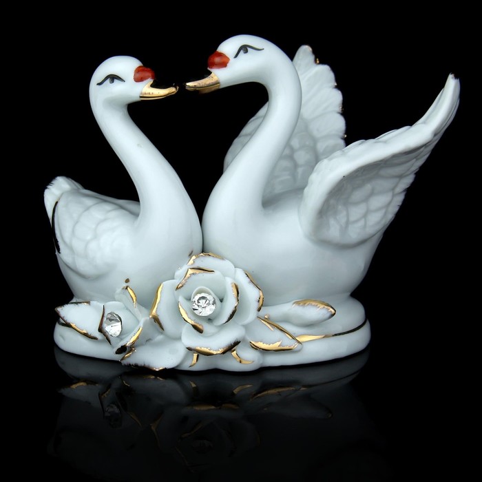 Сувенир "Лебединая любовь" со стразами