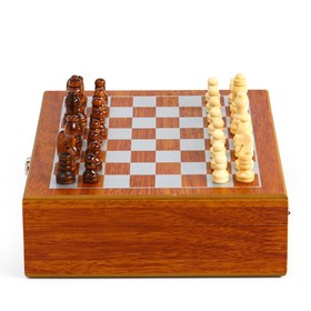

УЦЕНКА Набор 6в1: фляжка 8 oz, рюмка, воронка, карты, кубик 5 шт, шахматы, деревянная коробк