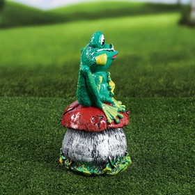 Садовая фигура 'Жаба на грибе', зелёный цвет, 27 см Ош