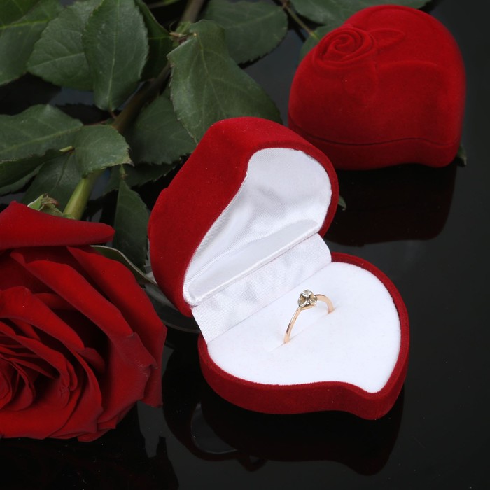 фото Футляр под кольцо "сердце, роза", 6*6*3, цвет красный, вставка белая