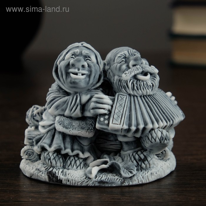 

Сувенир "Дед и бабка №4: С гармонью" 8см