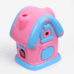 

Точилка механическая с контейнером "Домик розовый"