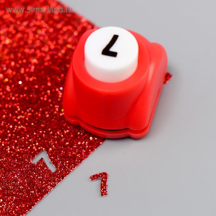 

Дырокол фигурный "Цифра - 7" d=0,8 см 3х2,5х3 см МИКС