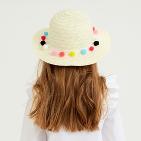 Шляпа с бомбошками для девочки MINAKU, размер 50, цвет белый