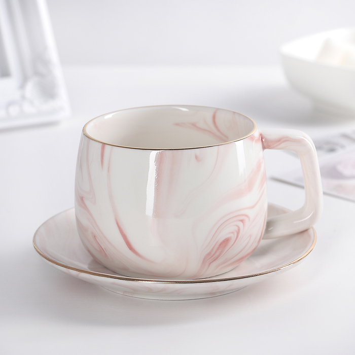 Чайная пара керамическая «Мрамор», чашка 250 мл, блюдце 13,5 см, цвет розовый