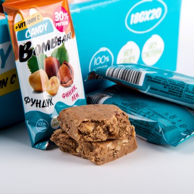 Протеиновая конфета BOMBBAR, фундук/финик/лён, 18 г