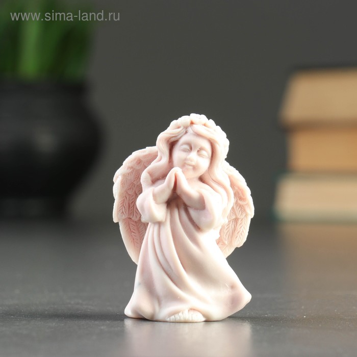 Сувенир Ангел молящийся с венком 6,5см цена и фото