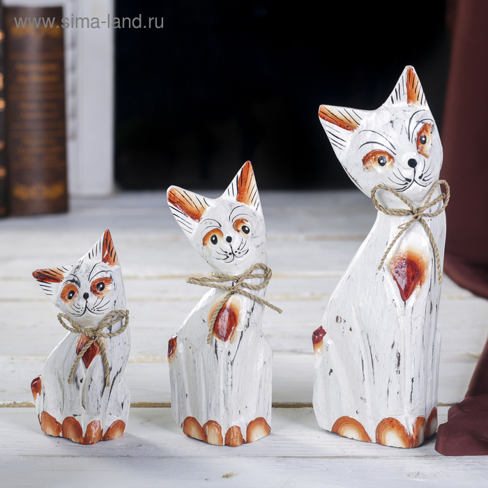 

Сувенирный набор дерево "Белые кошечки" (20,15,12) 4х13х20 см