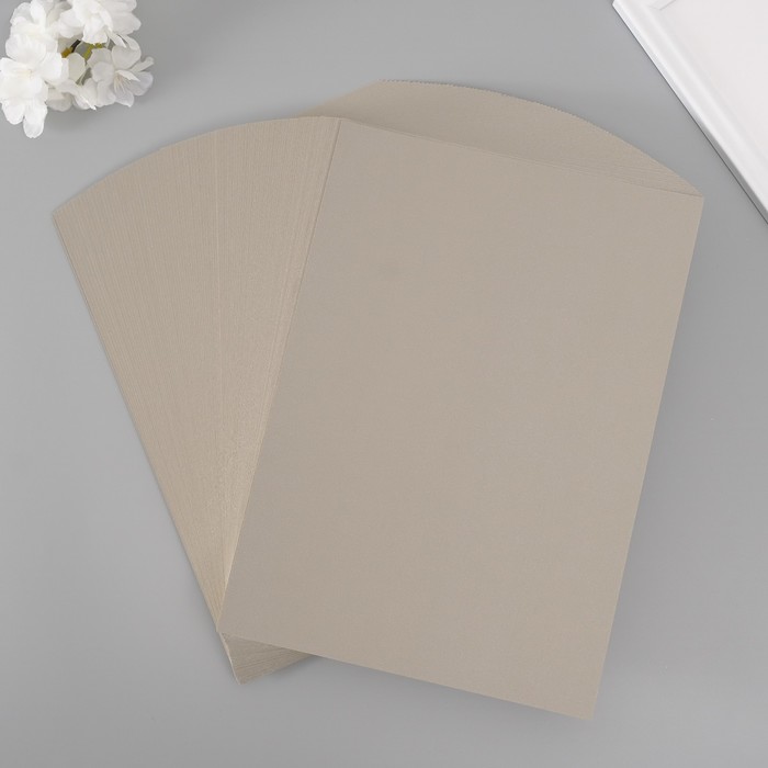 Картон "Жемчужный серебряный", плотность 250 г/см³