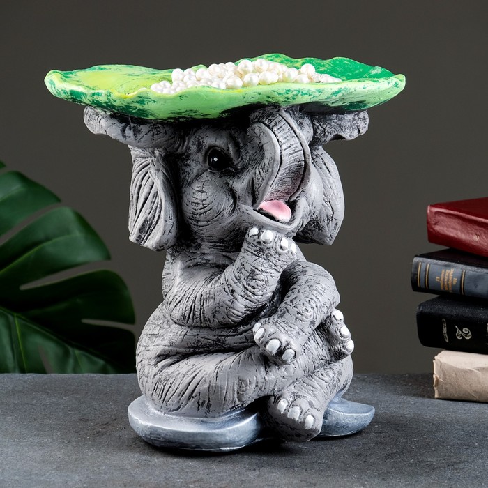 фото Фигура - подставка "слон сидя с листком" цветная, 29х29х30см хорошие сувениры