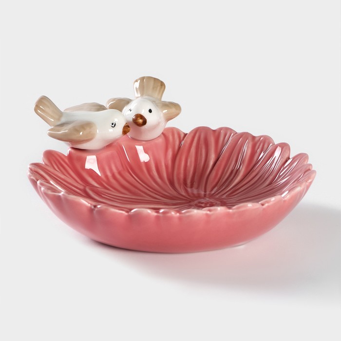 Блюдо «Голубки на цветке», 16×14×5 см, цвет розовый