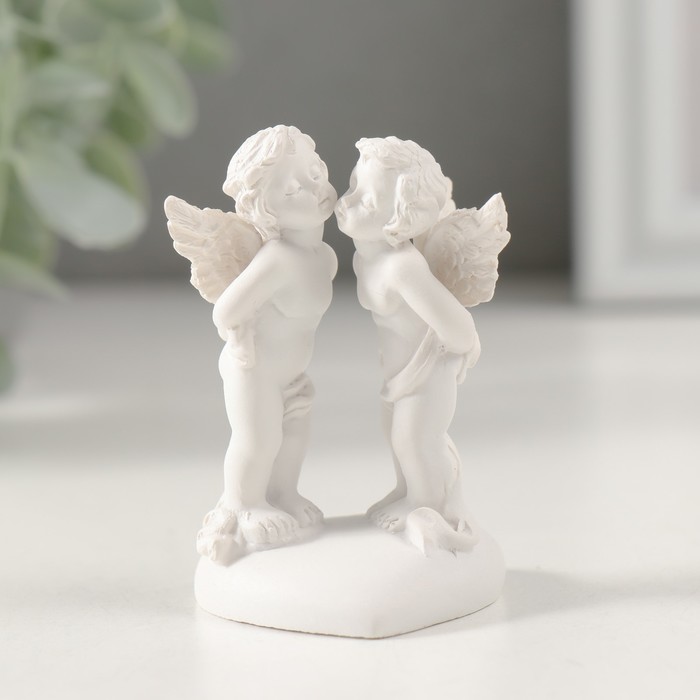 фото Сувенир полистоун "белоснежные ангелы - первый поцелуй" 6,2х4х3,6 см