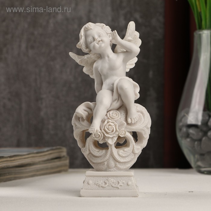 Сувенир полистоун Белоснежный ангел на ажурном сердце 13х6х5,5 см цена и фото