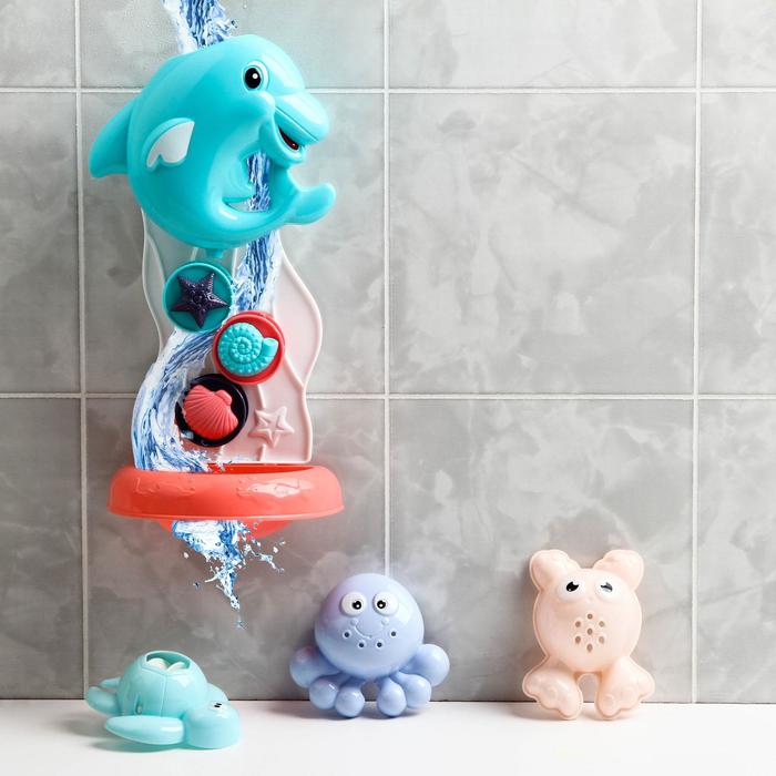 Набор игрушек для игры в ванне «Дельфин + 3 игрушки», на присоске, цвет МИКС набор игрушек для игры в ванне транспорт с пищалкой 3 шт виды микс