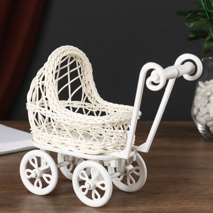 Корзинка декоративная "Коляска" средняя
