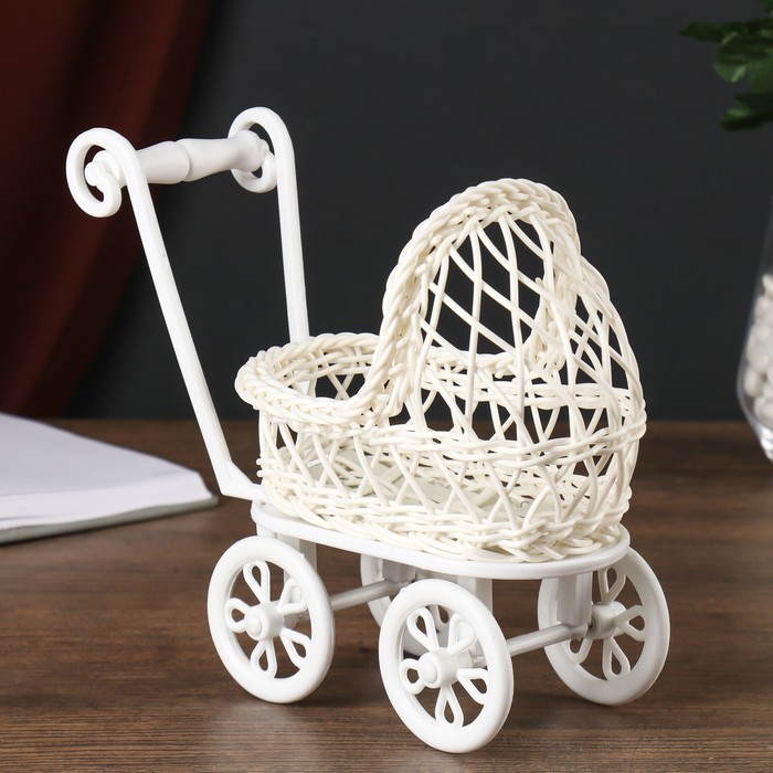 Корзинка декоративная "Коляска" средняя