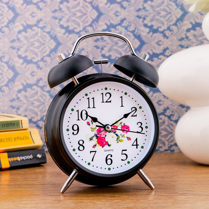 Будильник черный с подсветкой, на циферблате Jardin, 2 звоночка, стрелки светятся, микс