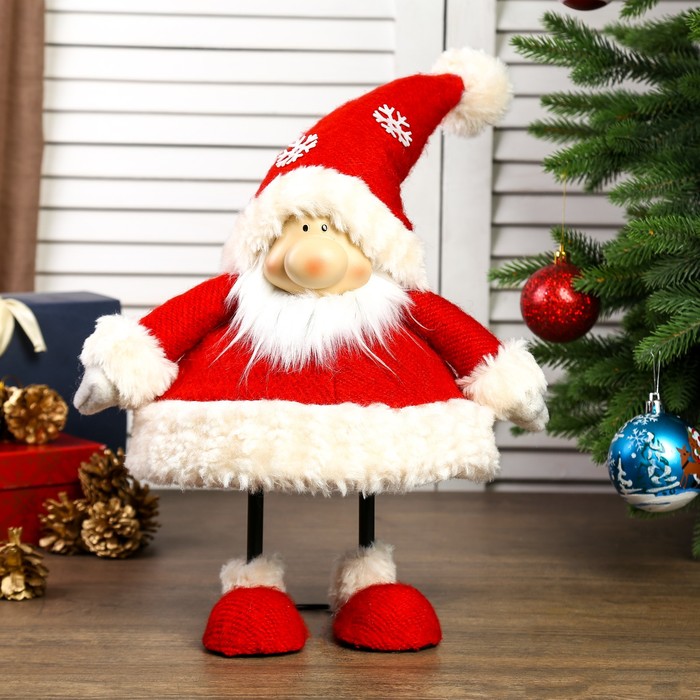 Кукла интерьерная "Дедушка Мороз в красном кафтане и колпаке со снежинками" 44х21х31 см