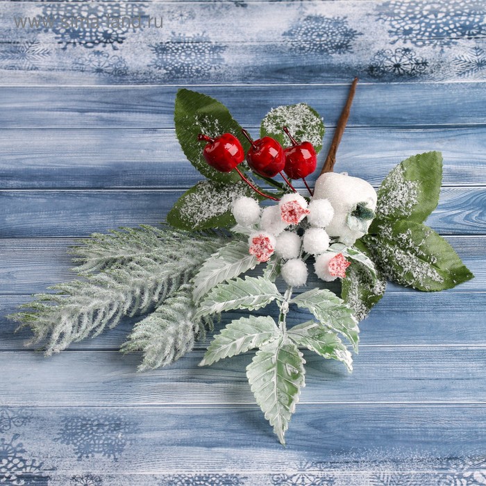 Декор Зимнее чудо ягоды хвоя и зелень, 26 см