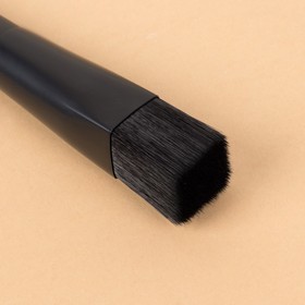 

Кисть для макияжа «Premium Brush», 19,4 см, цвет чёрный