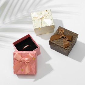 Коробочка подарочная под кольцо «Треугольники» блестящие, 5×5 (размер полезной части 4,5×4,5 см), цвет МИКС