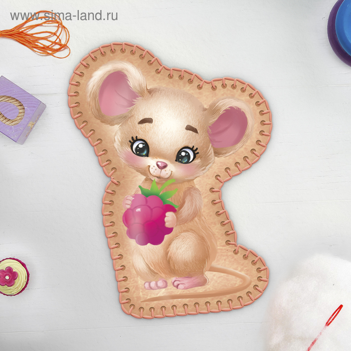 

Игрушка из фетра «Мышка с ягодкой», с термонаклейкой и перфорацией