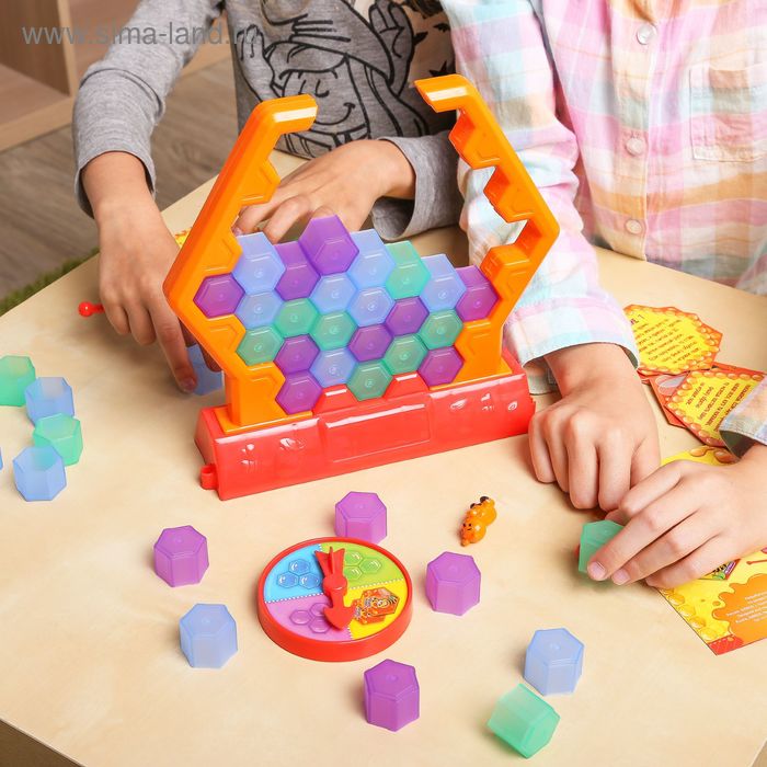 

Настольная игра «Спаси пчелу»