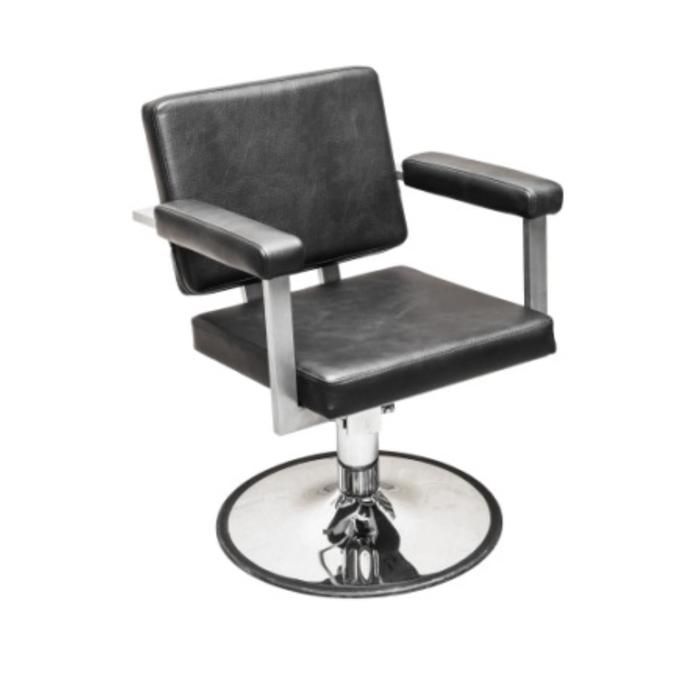 Кресло парикмахерское Брут II, пятилучье, цвет чёрный 620×500