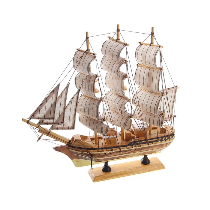 Корабль сувенирный средний «Трёхмачтовый», светлое дерево, паруса белые, 33 х 7 х 32 см