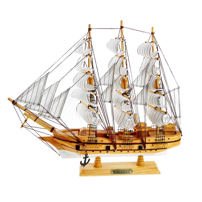 Корабль сувенирный средний «Трёхмачтовый», светлое дерево, паруса белые, 43 х 8,5 х 39 см