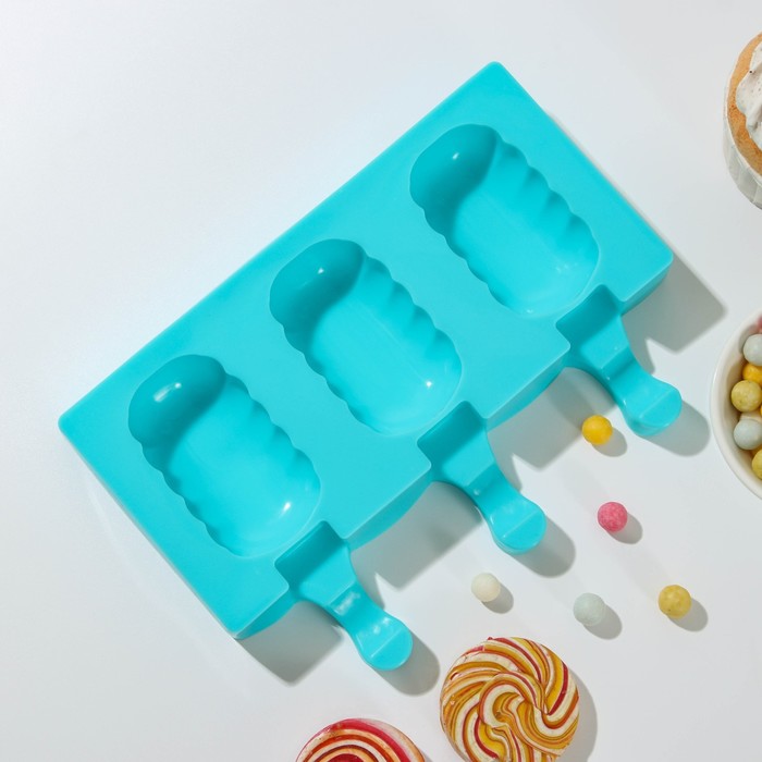 форма силиконовая для мороженого клубника со сливками 19 5×11 5 см 4 ячейки 6 7×3 7 см цвет микс Форма для мороженого «Эскимо волна», силикон, 19,4×13 см, 3 ячейки (7×4 см), цвет МИКС