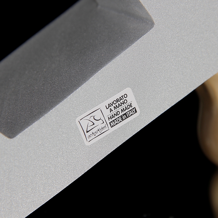 Часы настольные "Маятник на ноге", цвет хром