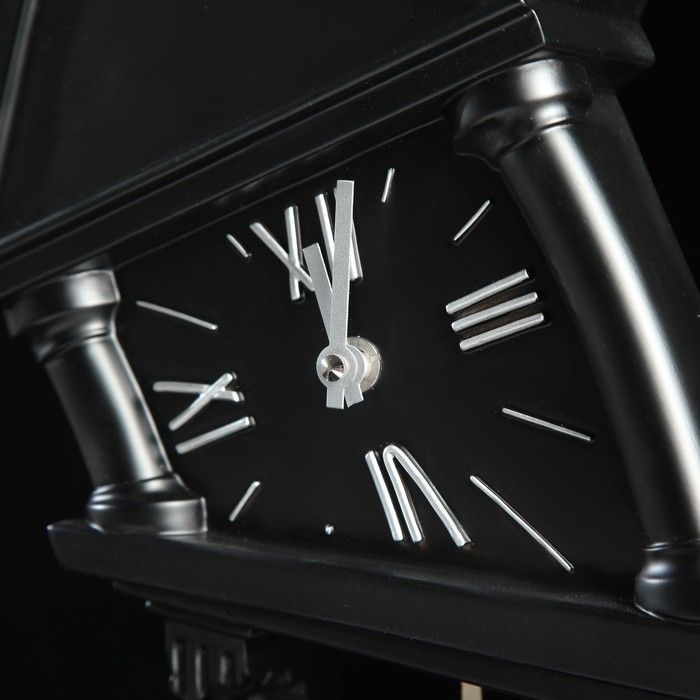 Часы настольные "Маятник на ноге" черные