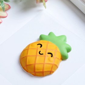 

Объемный стикер Sticko "Pineapple"