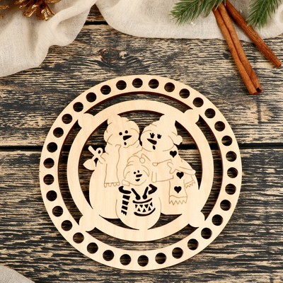 Заготовка для вязания "Круг Снеговики", фанера 3мм 15 см