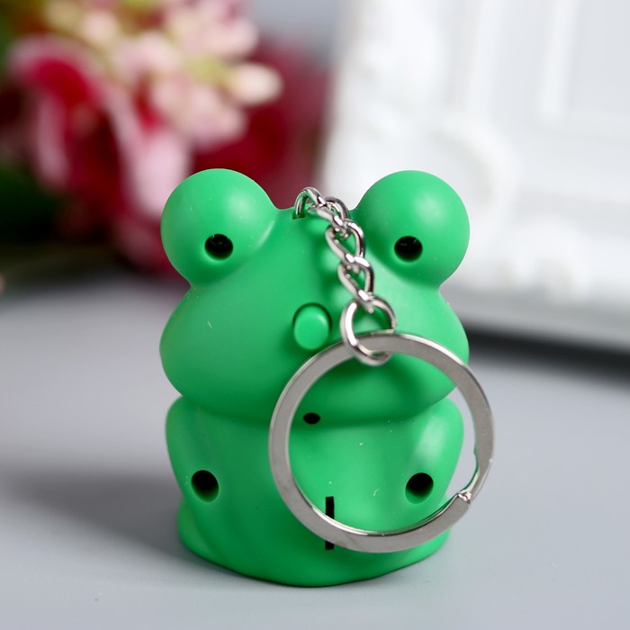 Фонарик кричалка на кольце "Лягушка"