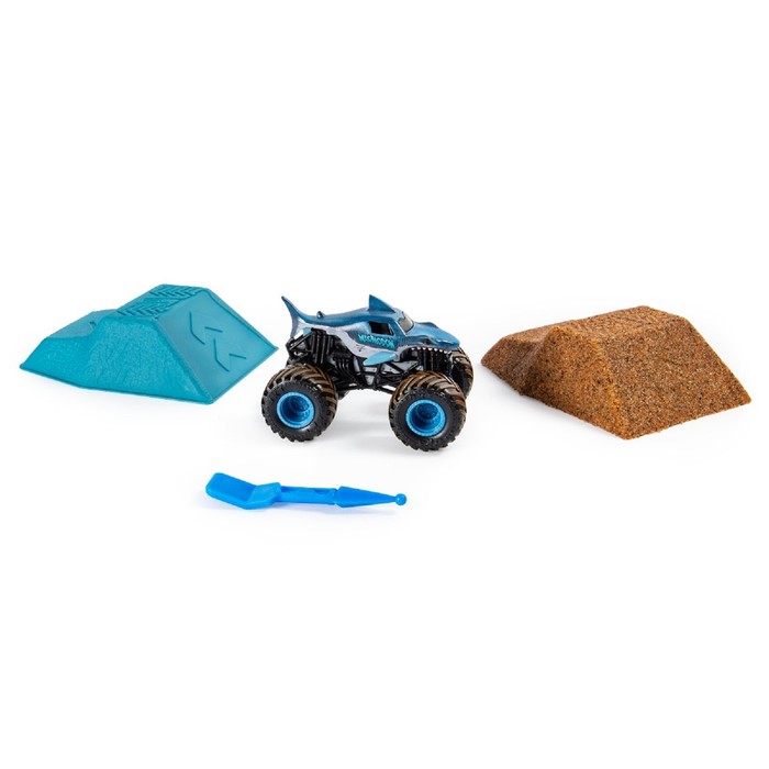 Игровой набор Monster Jam, с машинкой и кинетическим песком, МИКС