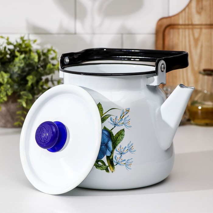 фото Чайник с кнопкой «цветы синие», 3,5 л, индукция, цвет белый сибирские товары