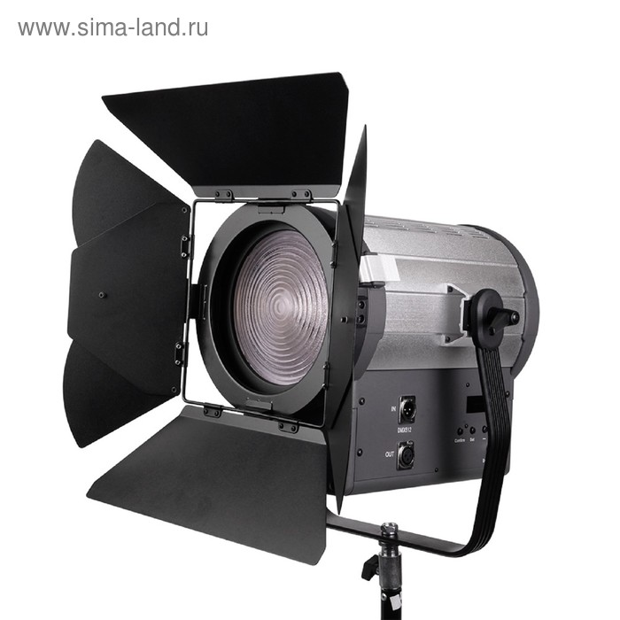 Осветитель студийный GreenBean Fresnel 200 LED X3 DMX цена и фото