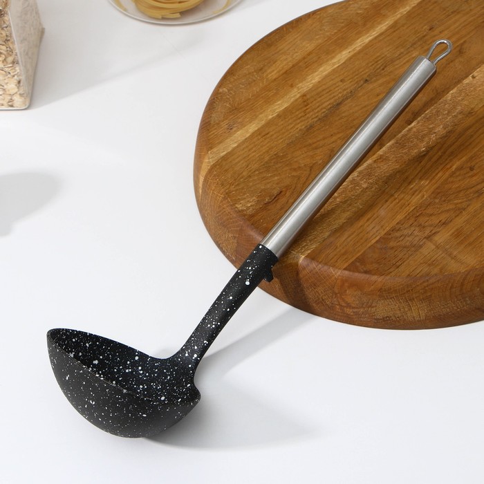 Половник Доляна «Фернан», 33 см, цвет чёрный лопатка кулинарная доляна фернан 33 см с прорезями цвет чёрный