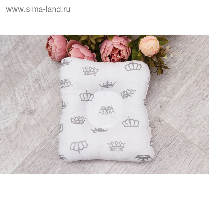 Подушка для кормления и сна baby joy, размер 26 × 28 см, принт короны, цвет серый