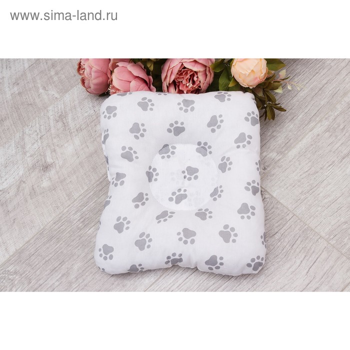 Подушка для кормления и сна baby joy, размер 26 × 28 см, принт лапки, цвет серый