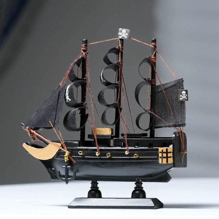 Корабль пиратский шестипушечный «Гангут», черные паруса,16х4х15.5см корабль аризона 24 6 22см пиратский черные паруса