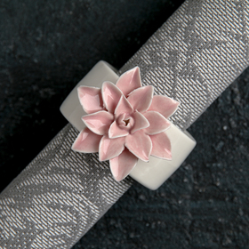 Кольцо для салфеток «Цветок», 5,5×4,5×6,5 см, цвет розовый