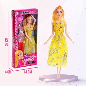 Кукла-модель шарнирная «Оля» с набором платьев, с аксессуаром, МИКС от Сима-ленд