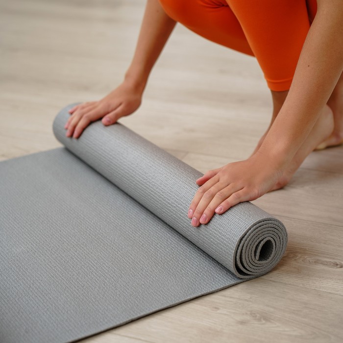 Коврик для йоги 173 × 61 × 0,4 см, цвет серый