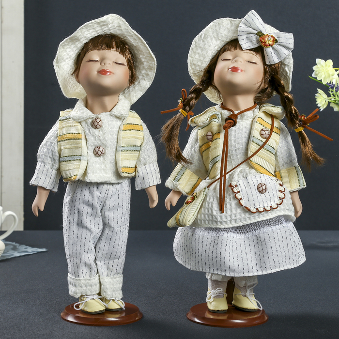 Кукла коллекционная "Поцелуй пары в белом наряде" в наборе 2 шт